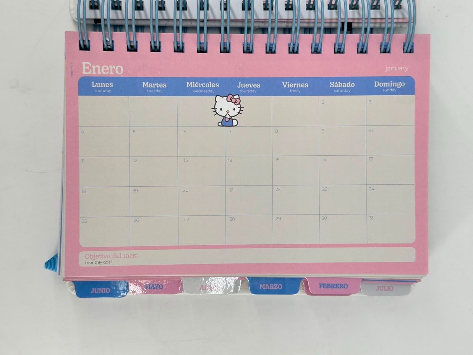 Agenda Hello Kitty 2027 - Mooving - Imagen 3